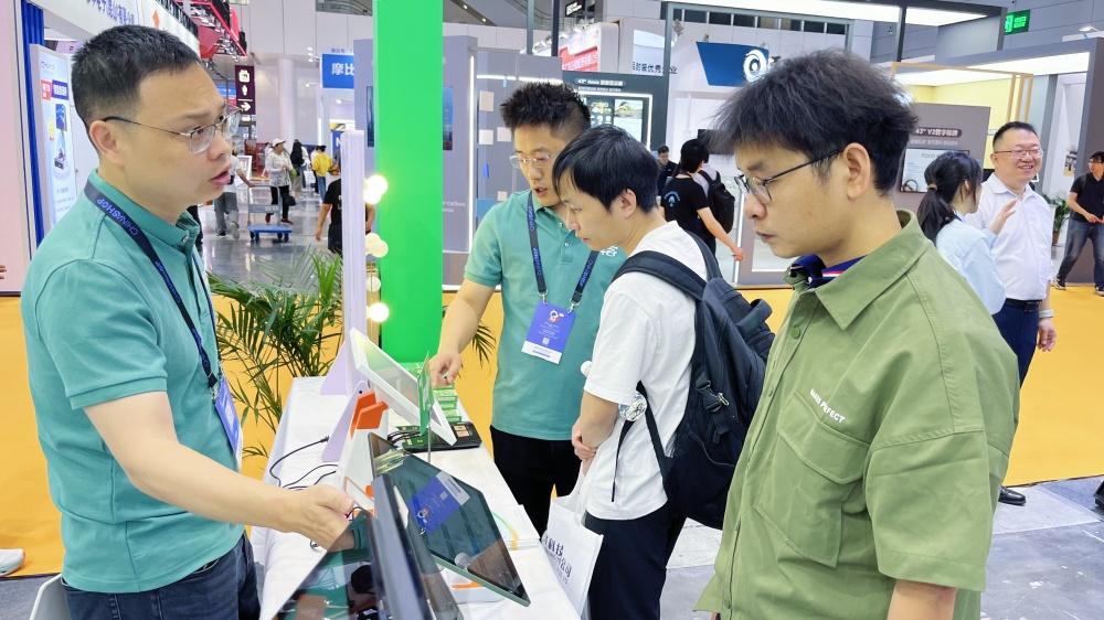 智汇深圳 共赴盛会 | 摩登7亮相2025中国零售业博览会7B31号展位16