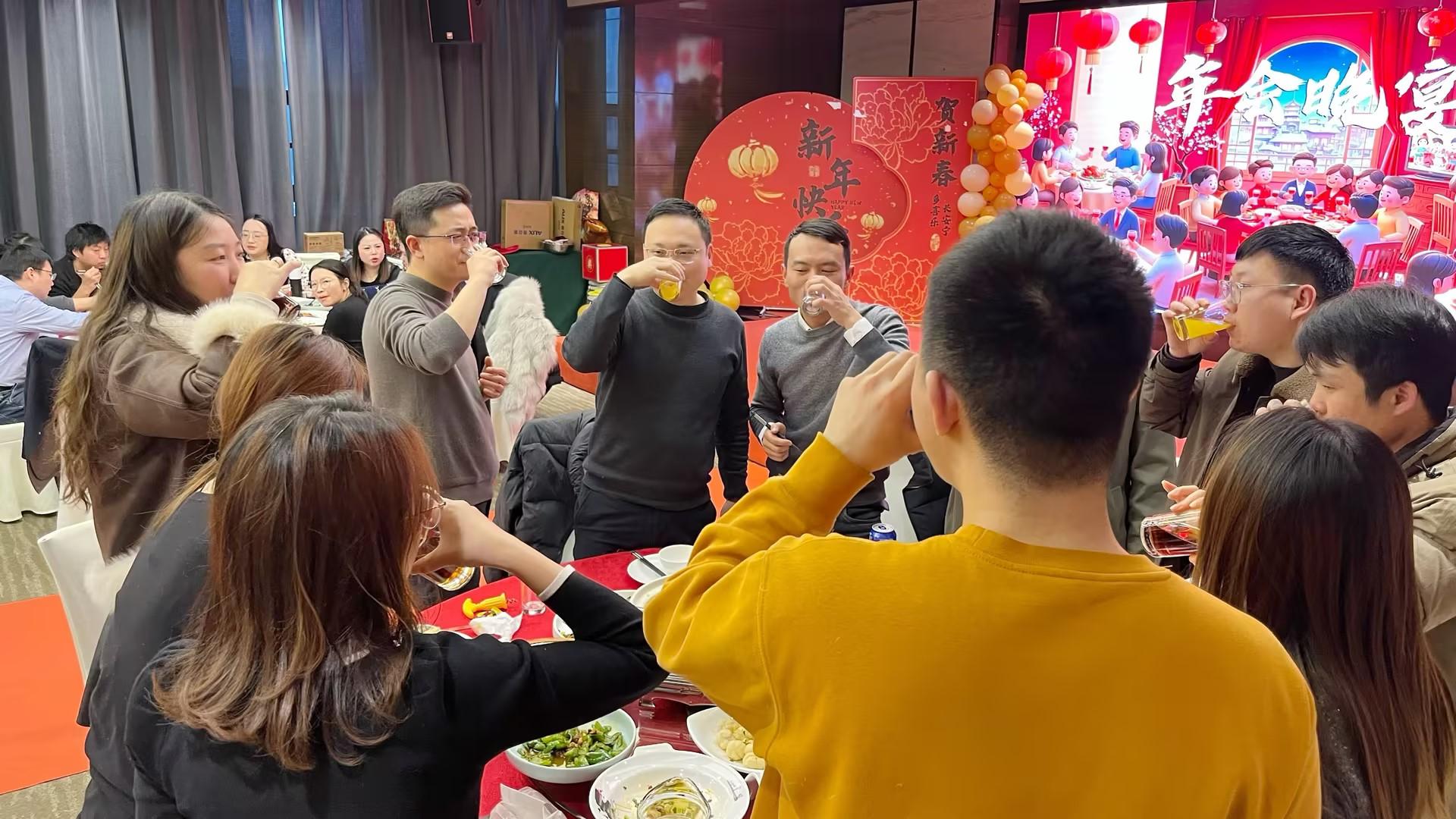 骏驰新程 创赢未来 | 摩登7科技 2026年新春联欢会暨年终表彰圆满举行33