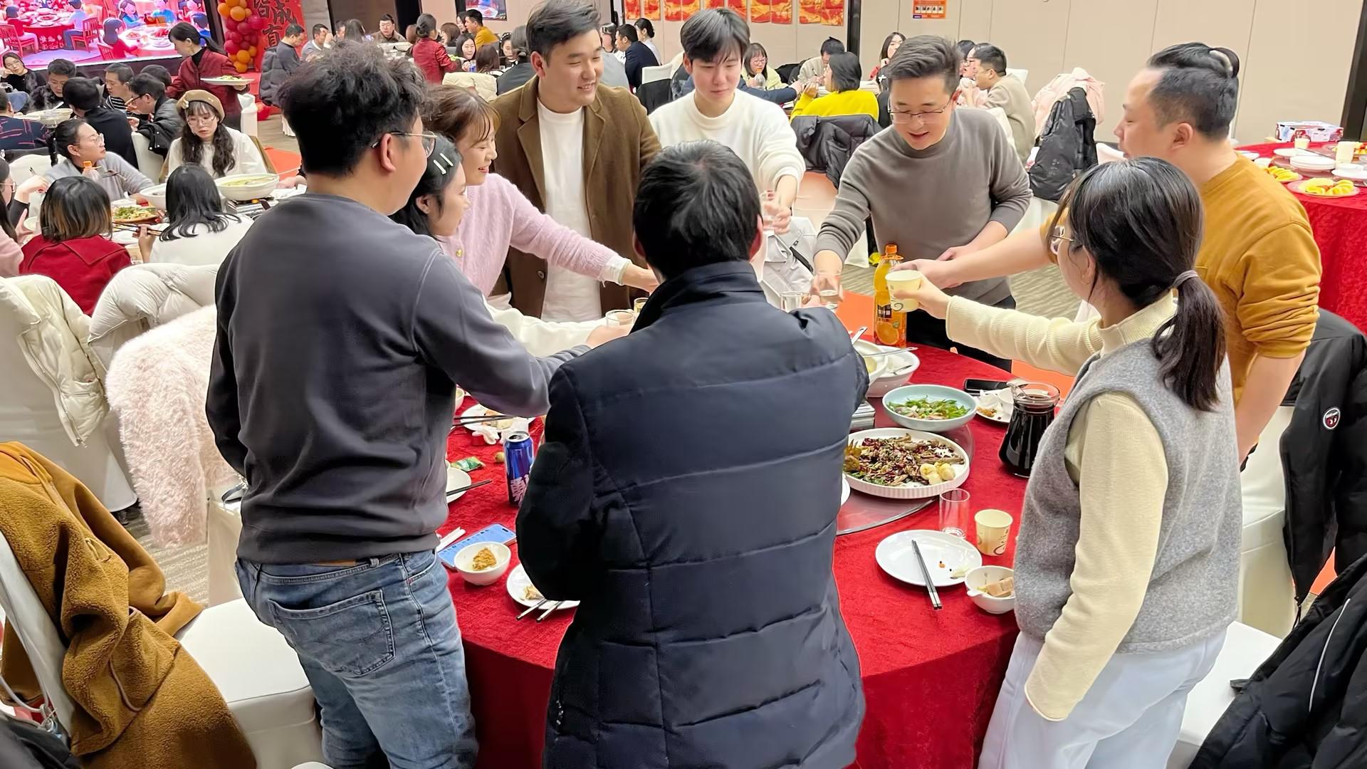 骏驰新程 创赢未来 | 摩登7科技 2026年新春联欢会暨年终表彰圆满举行37